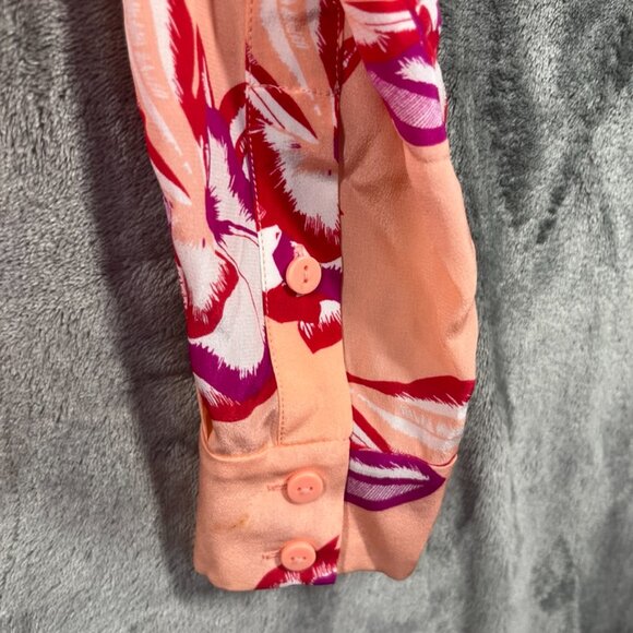 DVF Diane Von Furstenberg Wrap Blouse 100% Silk Floral Size Medium Pink Red Top - Picture 2 of 7